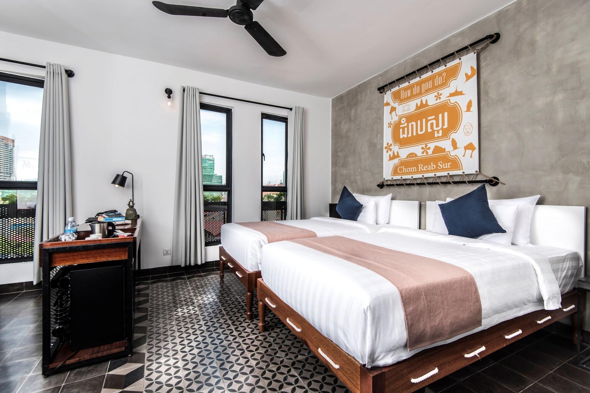 Aquarius Hotel And Urban Resort Phnom Penh Exterior photo