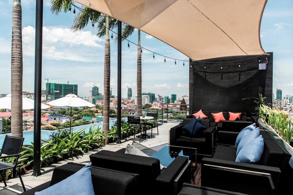 Aquarius Hotel And Urban Resort Phnom Penh Exterior photo
