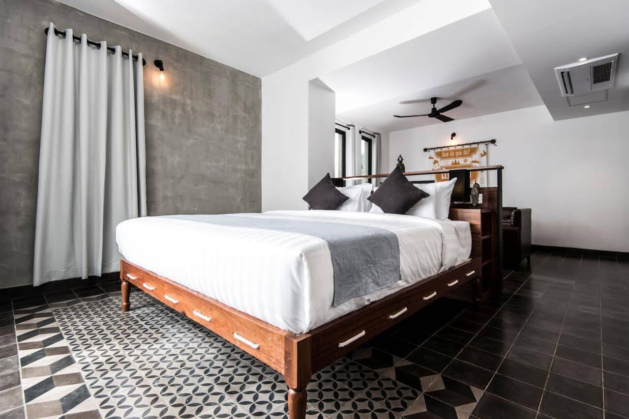Aquarius Hotel And Urban Resort Phnom Penh Exterior photo